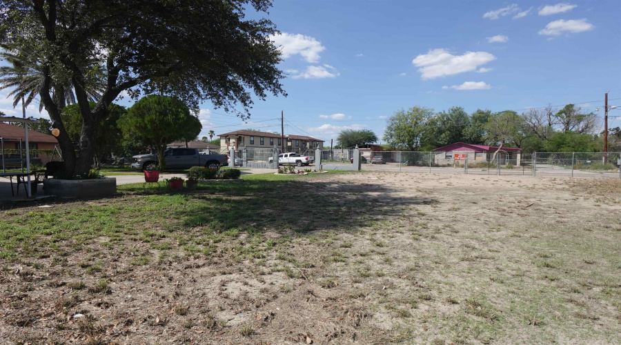 1717 Gladiola Ln, Rio Bravo, Texas 78046, ,Land,For Sale,1717 Gladiola Ln,20254280