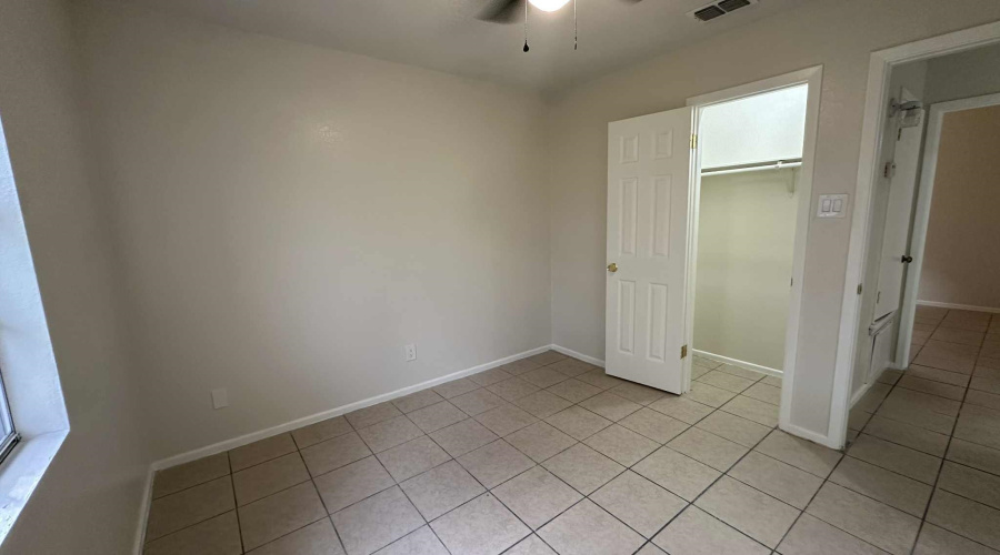 156 Lynn Lp, Laredo, Texas 78045, 3 Bedrooms Bedrooms, 5 Rooms Rooms,2 BathroomsBathrooms,Residential,For Rent,156 Lynn Lp,20254534
