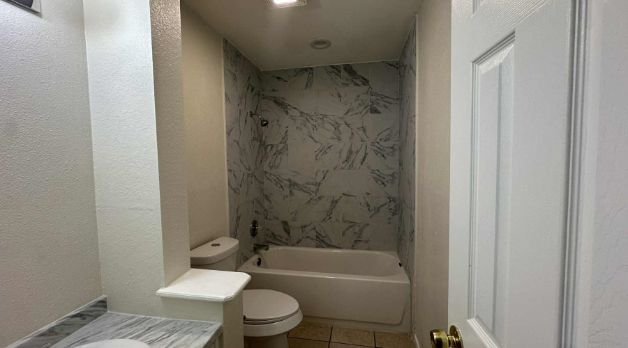 156 Lynn Lp, Laredo, Texas 78045, 3 Bedrooms Bedrooms, 5 Rooms Rooms,2 BathroomsBathrooms,Residential,For Rent,156 Lynn Lp,20254534