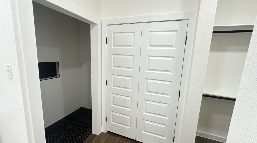 4403 Azulejo Dr., Laredo, Texas 78046, 3 Bedrooms Bedrooms, 5 Rooms Rooms,2 BathroomsBathrooms,Residential,For Sale,4403 Azulejo Dr.,20254105