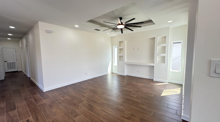4403 Azulejo Dr., Laredo, Texas 78046, 3 Bedrooms Bedrooms, 5 Rooms Rooms,2 BathroomsBathrooms,Residential,For Sale,4403 Azulejo Dr.,20254105