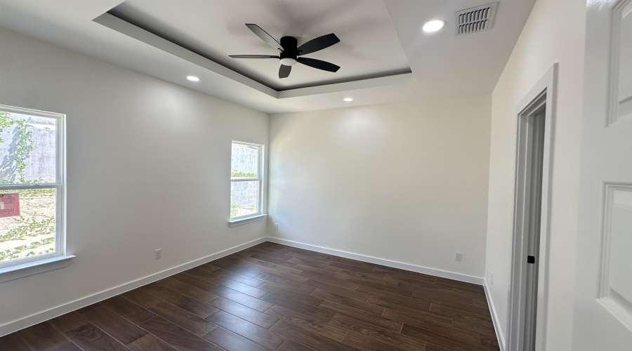 4403 Azulejo Dr., Laredo, Texas 78046, 3 Bedrooms Bedrooms, 5 Rooms Rooms,2 BathroomsBathrooms,Residential,For Sale,4403 Azulejo Dr.,20254105