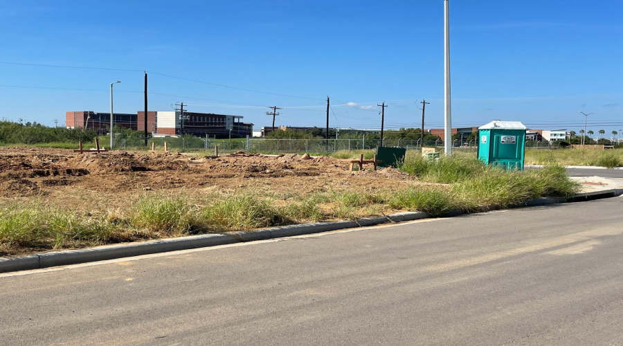 109 Pony Ct., Laredo, Texas 78046, 3 Bedrooms Bedrooms, 5 Rooms Rooms,2 BathroomsBathrooms,Residential,For Sale,109 Pony Ct.,20254535