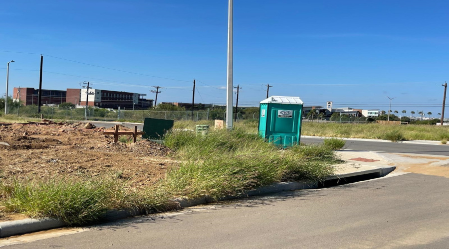 109 Pony Ct., Laredo, Texas 78046, 3 Bedrooms Bedrooms, 5 Rooms Rooms,2 BathroomsBathrooms,Residential,For Sale,109 Pony Ct.,20254535