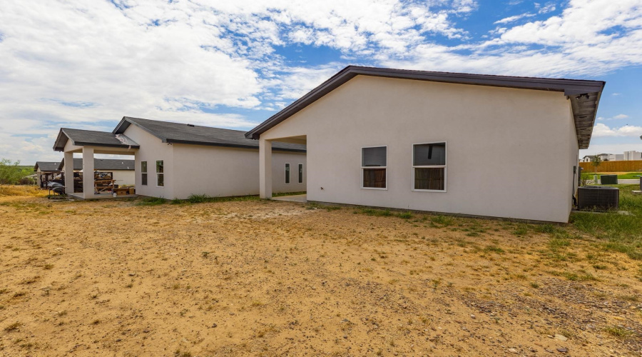 5508 Raven Dr., LAREDO, Texas 78046-0000, 4 Bedrooms Bedrooms, 5 Rooms Rooms,2 BathroomsBathrooms,Residential,For Sale,5508 Raven Dr.,20254112