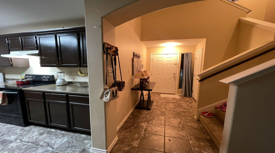 2040 Port Miami St, LAREDO, Texas 78045, 3 Bedrooms Bedrooms, 5 Rooms Rooms,2 BathroomsBathrooms,Residential,For Sale,2040 Port Miami St,20254113