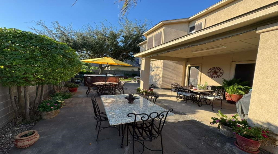 2719 Braids Dr., Laredo, Texas 78045, 4 Bedrooms Bedrooms, 7 Rooms Rooms,3 BathroomsBathrooms,Residential,For Sale,2719 Braids Dr.,20254114