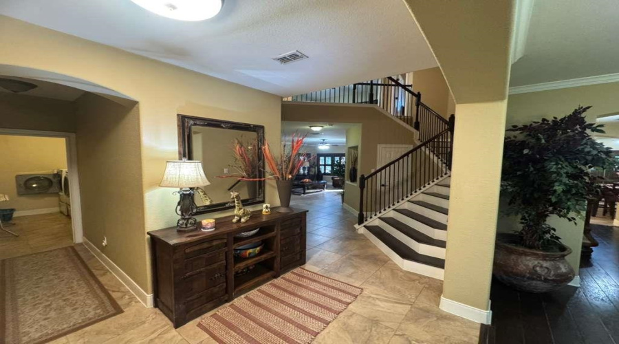 2719 Braids Dr., Laredo, Texas 78045, 4 Bedrooms Bedrooms, 7 Rooms Rooms,3 BathroomsBathrooms,Residential,For Sale,2719 Braids Dr.,20254114