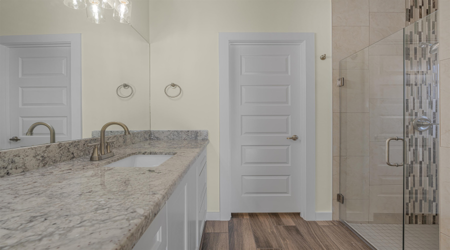 1330 El Caporal Dr., LAREDO, Texas 78046, 3 Bedrooms Bedrooms, 5 Rooms Rooms,2 BathroomsBathrooms,Residential,For Sale,1330 El Caporal Dr.,20254115