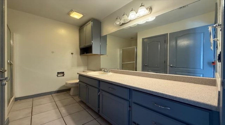 205 Martingale Ln, Laredo, Texas 78041, 3 Bedrooms Bedrooms, 5 Rooms Rooms,2 BathroomsBathrooms,Residential,For Sale,205 Martingale Ln,20254119