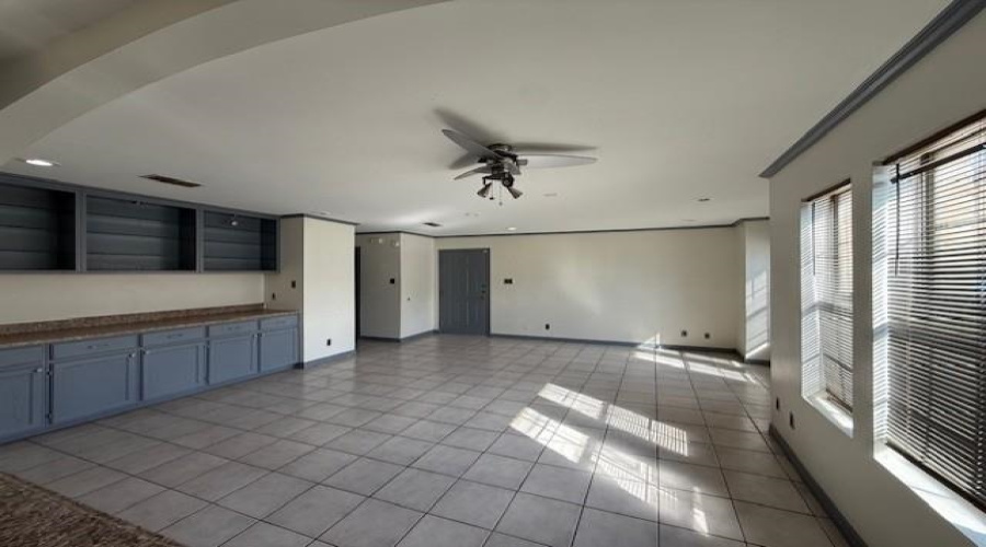 205 Martingale Ln, Laredo, Texas 78041, 3 Bedrooms Bedrooms, 5 Rooms Rooms,2 BathroomsBathrooms,Residential,For Sale,205 Martingale Ln,20254119