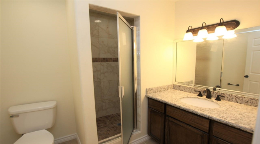 4605 Zapata Hwy, Laredo, Texas 78046, 3 Bedrooms Bedrooms, 7 Rooms Rooms,2 BathroomsBathrooms,Residential,For Rent,4605 Zapata Hwy,20254132