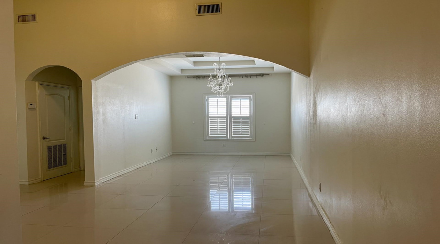 510 Shiloh Dr, Laredo, Texas 78045-6703, 3 Bedrooms Bedrooms, 6 Rooms Rooms,3 BathroomsBathrooms,Residential,For Rent,510 Shiloh Dr,20254133