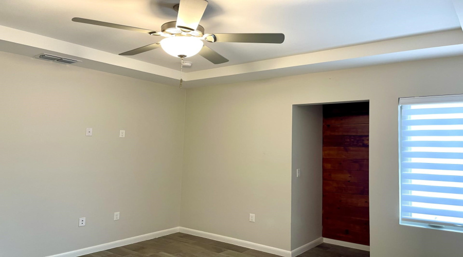 10902 International Blvd, Laredo, Texas 78045-6939, 3 Bedrooms Bedrooms, 6 Rooms Rooms,2 BathroomsBathrooms,Residential,For Rent,10902 International Blvd,20254134