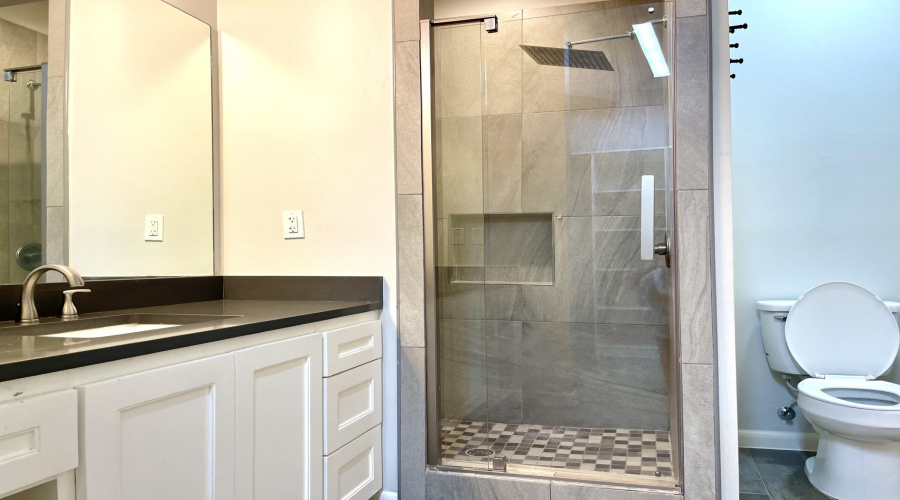 10902 International Blvd, Laredo, Texas 78045-6939, 3 Bedrooms Bedrooms, 6 Rooms Rooms,2 BathroomsBathrooms,Residential,For Rent,10902 International Blvd,20254134