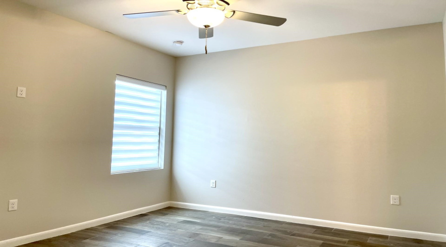 10902 International Blvd, Laredo, Texas 78045-6939, 3 Bedrooms Bedrooms, 6 Rooms Rooms,2 BathroomsBathrooms,Residential,For Rent,10902 International Blvd,20254134