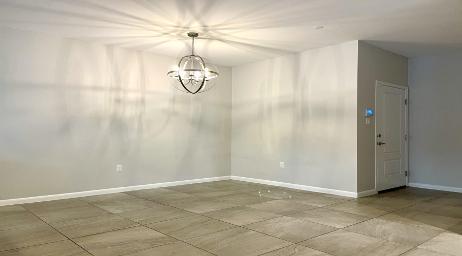 10902 International Blvd, Laredo, Texas 78045-6939, 3 Bedrooms Bedrooms, 6 Rooms Rooms,2 BathroomsBathrooms,Residential,For Rent,10902 International Blvd,20254134