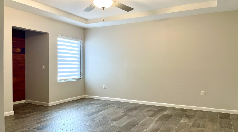 10902 International Blvd, Laredo, Texas 78045-6939, 3 Bedrooms Bedrooms, 6 Rooms Rooms,2 BathroomsBathrooms,Residential,For Rent,10902 International Blvd,20254134