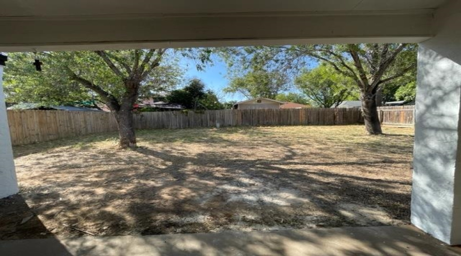 1226 St Patrick Dr, Laredo, Texas 78045, 4 Bedrooms Bedrooms, 7 Rooms Rooms,2 BathroomsBathrooms,Residential,For Sale,1226 St Patrick Dr,20254136