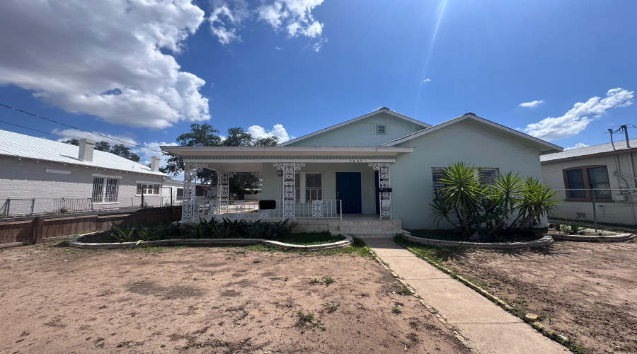 1805 Washington Washington St, LAREDO, Texas 78040-4313, 3 Bedrooms Bedrooms, 3 Rooms Rooms,2 BathroomsBathrooms,Residential,For Rent,1805 Washington Washington St,20254138