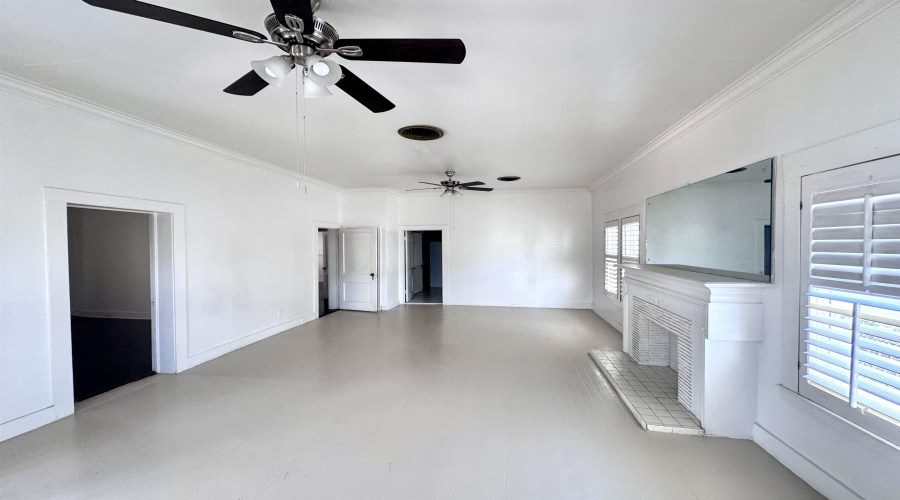 1805 Washington Washington St, LAREDO, Texas 78040-4313, 3 Bedrooms Bedrooms, 3 Rooms Rooms,2 BathroomsBathrooms,Residential,For Rent,1805 Washington Washington St,20254138