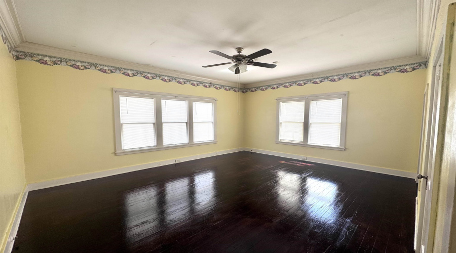 1805 Washington Washington St, LAREDO, Texas 78040-4313, 3 Bedrooms Bedrooms, 3 Rooms Rooms,2 BathroomsBathrooms,Residential,For Rent,1805 Washington Washington St,20254138