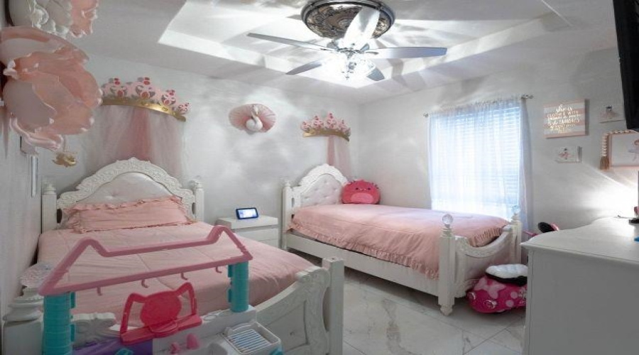 1621 Bilbao Dr., Laredo, Texas 78046-8949, 3 Bedrooms Bedrooms, 7 Rooms Rooms,2 BathroomsBathrooms,Residential,For Sale,1621 Bilbao Dr.,20254141