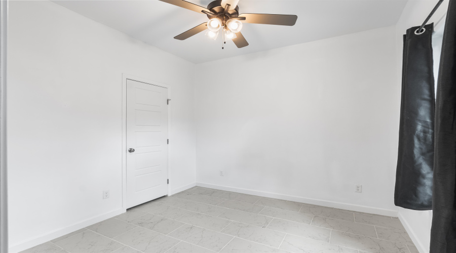 905 Rotonda Ln., Laredo, Texas 78046-5263, 4 Bedrooms Bedrooms, 5 Rooms Rooms,2 BathroomsBathrooms,Residential,For Rent,905 Rotonda Ln.,20254148