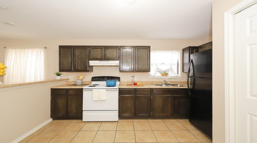 2918 Garfield St, lAREDO, Texas 78043, 2 Bedrooms Bedrooms, 4 Rooms Rooms,1 BathroomBathrooms,Residential,For Rent,2918 Garfield St,20254149