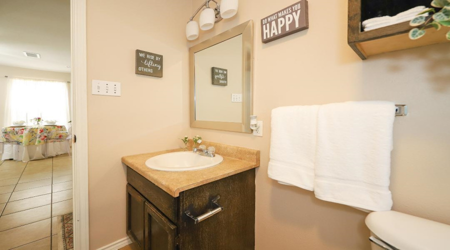 2918 Garfield St, lAREDO, Texas 78043, 2 Bedrooms Bedrooms, 4 Rooms Rooms,1 BathroomBathrooms,Residential,For Rent,2918 Garfield St,20254149