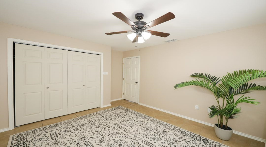 2918 Garfield St, lAREDO, Texas 78043, 2 Bedrooms Bedrooms, 4 Rooms Rooms,1 BathroomBathrooms,Residential,For Rent,2918 Garfield St,20254149