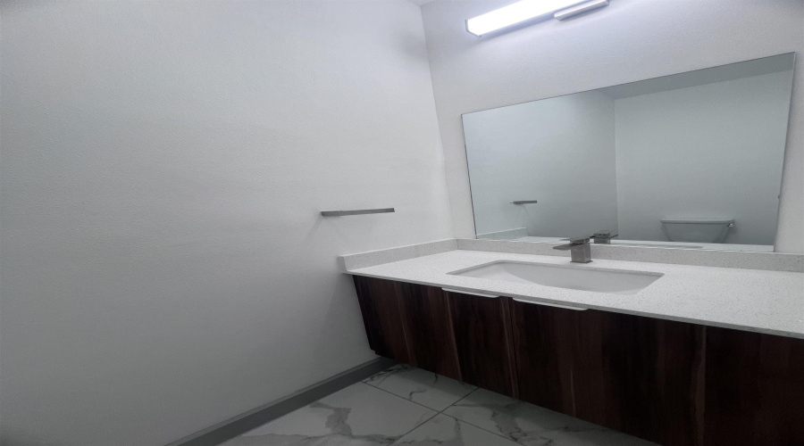 1011 Emerald Valley Dr., Laredo, Texas 78043, 3 Bedrooms Bedrooms, 5 Rooms Rooms,2 BathroomsBathrooms,Residential,For Rent,1011 Emerald Valley Dr.,20254152