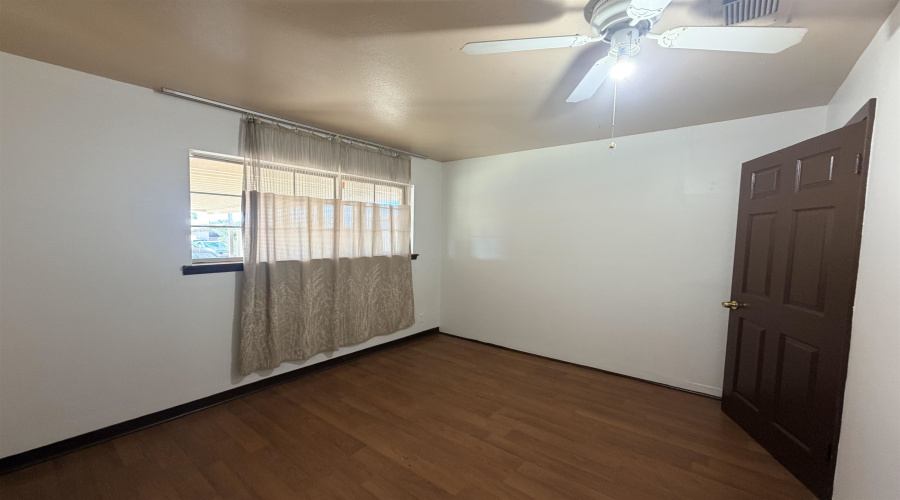 699 Banyan Ct W, Laredo, Texas 78041, 3 Bedrooms Bedrooms, 5 Rooms Rooms,1 BathroomBathrooms,Residential,For Sale,699 Banyan Ct W,20254155
