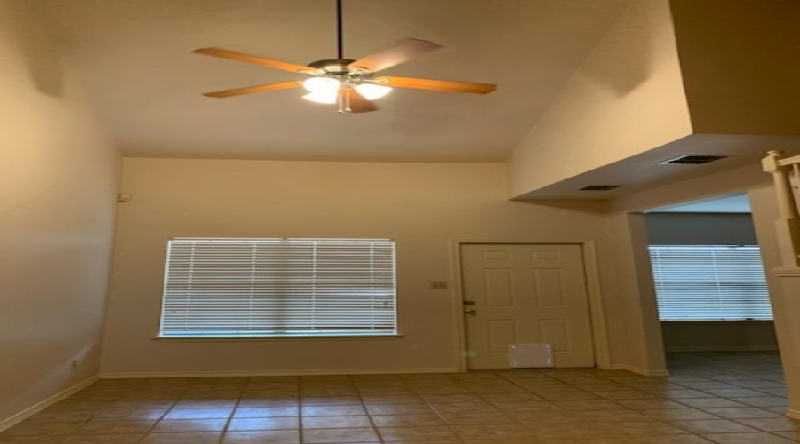 510 Shiloh Dr, LAREDO, Texas 78045, 3 Bedrooms Bedrooms, 5 Rooms Rooms,2 BathroomsBathrooms,Residential,For Rent,510 Shiloh Dr,20254156