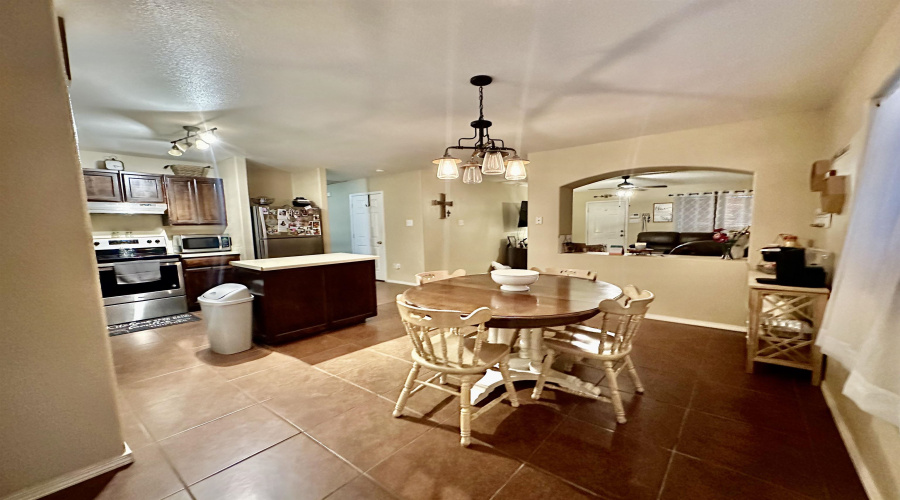 1911 Dorado Dr, Laredo, Texas 78046, 3 Bedrooms Bedrooms, 5 Rooms Rooms,2 BathroomsBathrooms,Residential,For Sale,1911 Dorado Dr,20254162