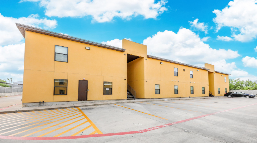 2119 Ejido Ave, Laredo, Texas 78046, 1 Bedroom Bedrooms, 2 Rooms Rooms,1 BathroomBathrooms,Residential,For Rent,2119 Ejido Ave,20254170