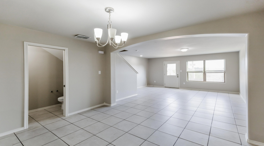 5507 Montevista Dr., Laredo, Texas 78041, 3 Bedrooms Bedrooms, 3 Rooms Rooms,2 BathroomsBathrooms,Residential,For Rent,5507 Montevista Dr.,20254183