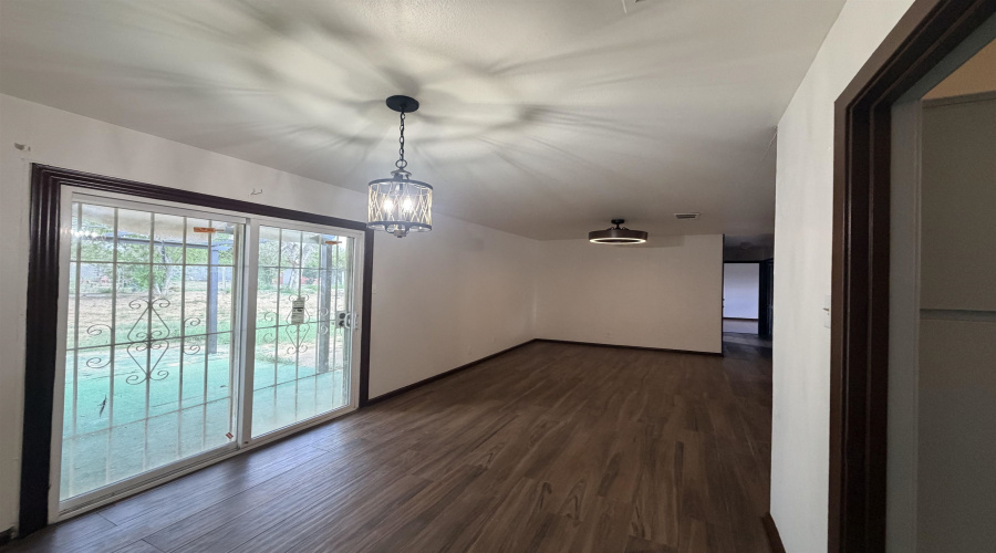 699 Banyan Ct W, Laredo, Texas 78041, 3 Bedrooms Bedrooms, 5 Rooms Rooms,1 BathroomBathrooms,Residential,For Rent,699 Banyan Ct W,20254192