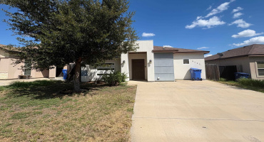 5711 Moses Lp., Laredo, Texas 78046, 3 Bedrooms Bedrooms, 5 Rooms Rooms,2 BathroomsBathrooms,Residential,For Sale,5711 Moses Lp.,20254193