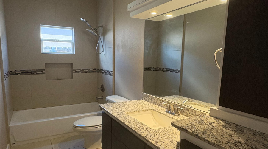 5711 Moses Lp., Laredo, Texas 78046, 3 Bedrooms Bedrooms, 5 Rooms Rooms,2 BathroomsBathrooms,Residential,For Sale,5711 Moses Lp.,20254193