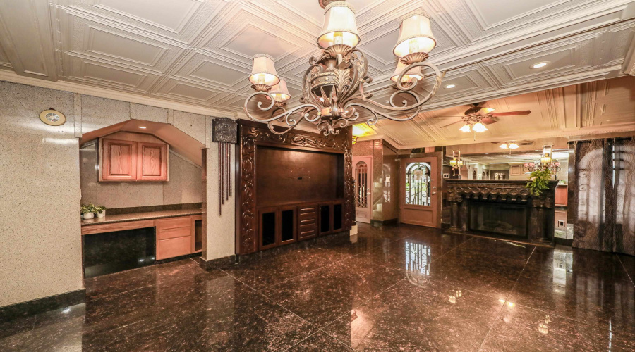 5500 McPherson Rd, Laredo, Texas 78041, 2 Bedrooms Bedrooms, 5 Rooms Rooms,1 BathroomBathrooms,Residential,For Sale,5500 McPherson Rd,20254198