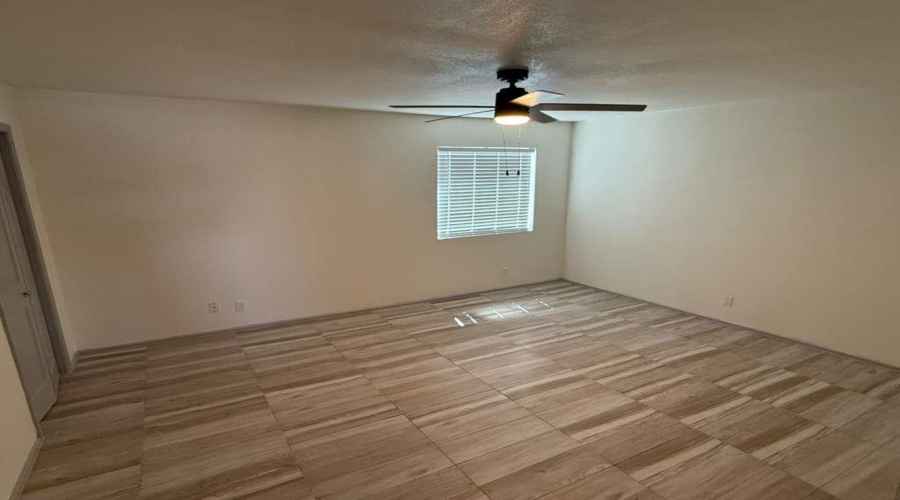 5500 McPherson Rd, Laredo, Texas 78041, 2 Bedrooms Bedrooms, 4 Rooms Rooms,1 BathroomBathrooms,Residential,For Sale,5500 McPherson Rd,20254200