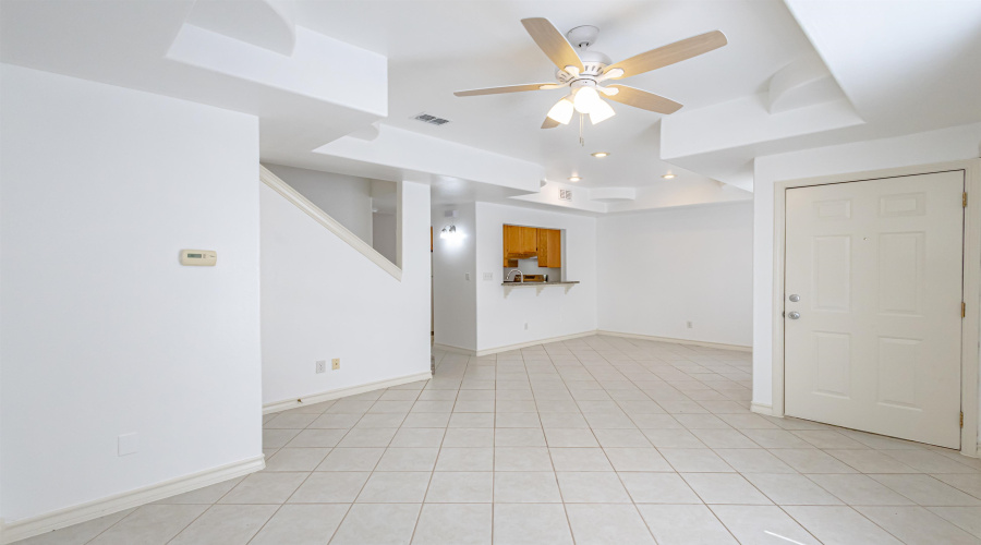1000 Ranchway Dr, LAREDO, Texas 78045, 3 Bedrooms Bedrooms, 5 Rooms Rooms,3 BathroomsBathrooms,Residential,For Rent,1000 Ranchway Dr,20254201