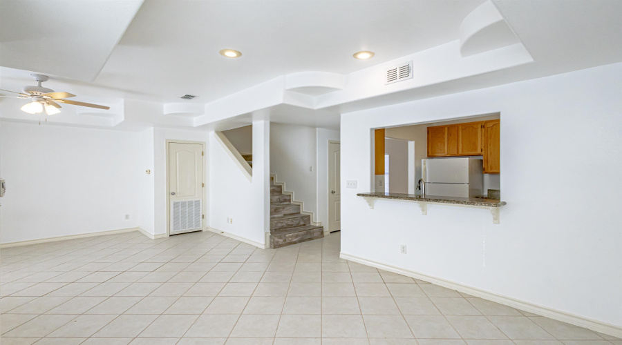 1000 Ranchway Dr, LAREDO, Texas 78045, 3 Bedrooms Bedrooms, 5 Rooms Rooms,3 BathroomsBathrooms,Residential,For Rent,1000 Ranchway Dr,20254201