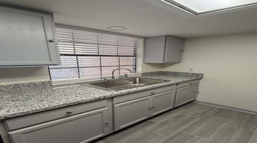 5500 McPherson Rd, Laredo, Texas 78041, 2 Bedrooms Bedrooms, 4 Rooms Rooms,2 BathroomsBathrooms,Residential,For Sale,5500 McPherson Rd,20254202