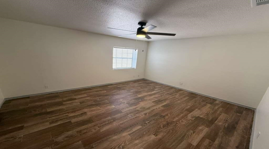 5500 McPherson Rd, Laredo, Texas 78041, 2 Bedrooms Bedrooms, 4 Rooms Rooms,2 BathroomsBathrooms,Residential,For Sale,5500 McPherson Rd,20254202