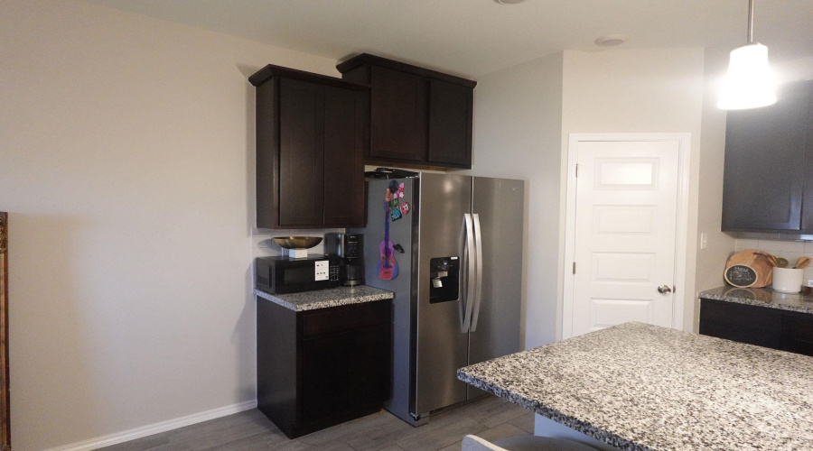 4214 Helena Dr., Laredo, Texas 78046, 5 Bedrooms Bedrooms, 7 Rooms Rooms,2 BathroomsBathrooms,Residential,For Sale,4214 Helena Dr.,20254204