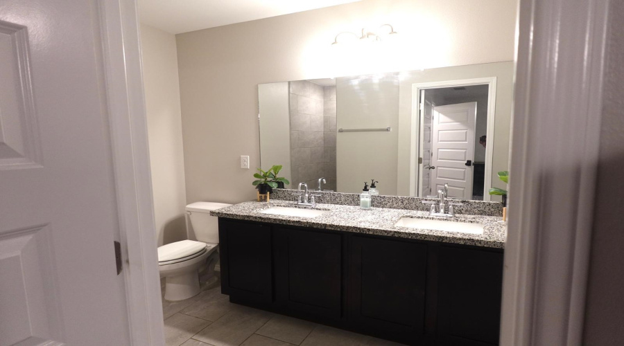 4214 Helena Dr., Laredo, Texas 78046, 5 Bedrooms Bedrooms, 7 Rooms Rooms,2 BathroomsBathrooms,Residential,For Sale,4214 Helena Dr.,20254204