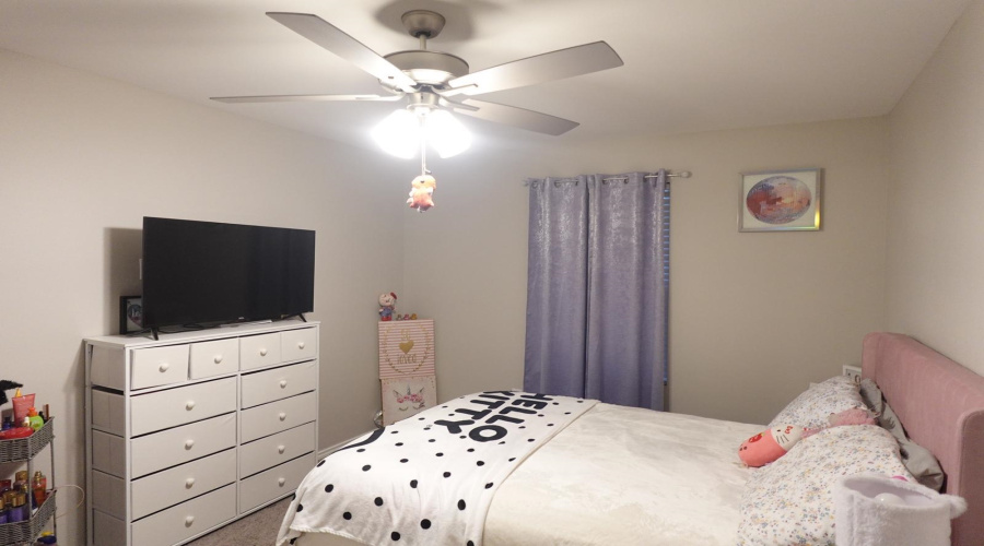 4214 Helena Dr., Laredo, Texas 78046, 5 Bedrooms Bedrooms, 7 Rooms Rooms,2 BathroomsBathrooms,Residential,For Sale,4214 Helena Dr.,20254204