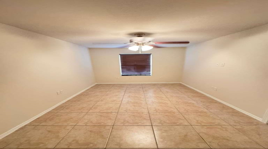 4014 Shahram Dr, Laredo, Texas 78045, 3 Bedrooms Bedrooms, 7 Rooms Rooms,2 BathroomsBathrooms,Residential,For Sale,4014 Shahram Dr,20254207